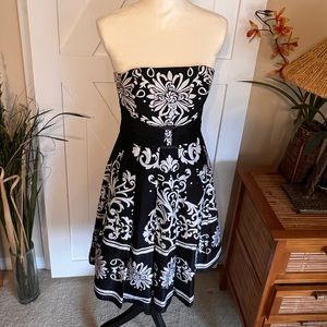 WHBM Dress w/ Buckle (optional straps or strapless)